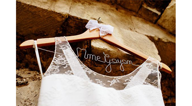 cintre-personnalise-chic-mariee