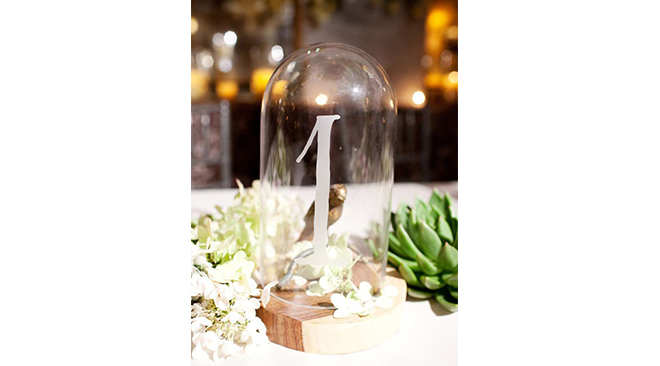 cloche-de-table-en-verre-deco-mariage
