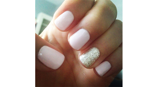 nail-art-paillettes-mariee