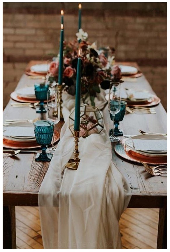 Table bleu canard rose poudré